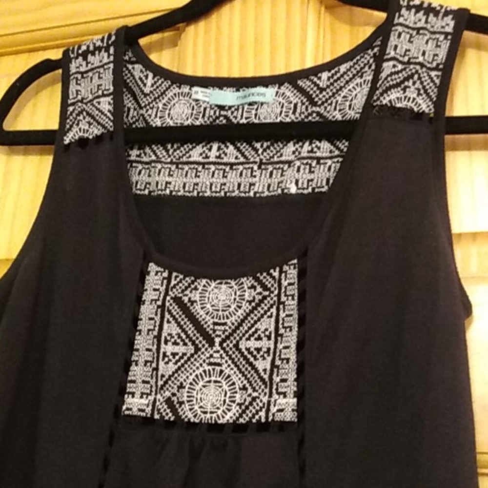 Black Maurices tank size XS